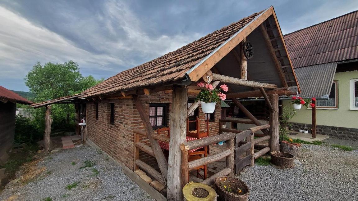Casa Rustic Fehér&Fekete Vendégházak Sovata Exterior foto