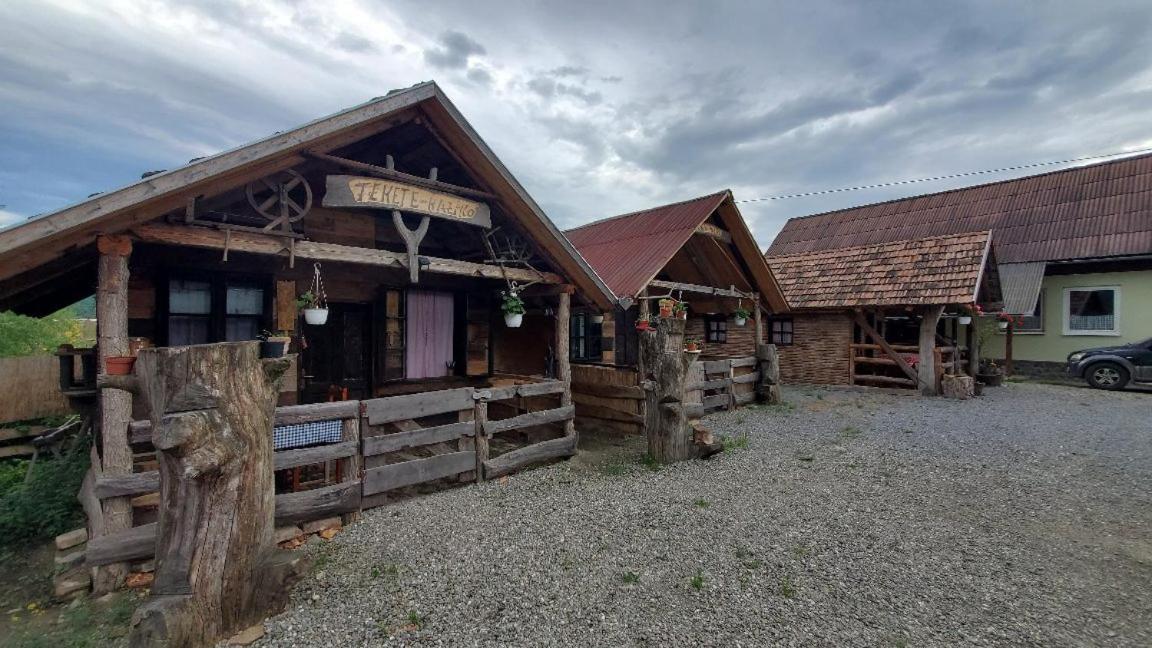 Casa Rustic Fehér&Fekete Vendégházak Sovata Exterior foto