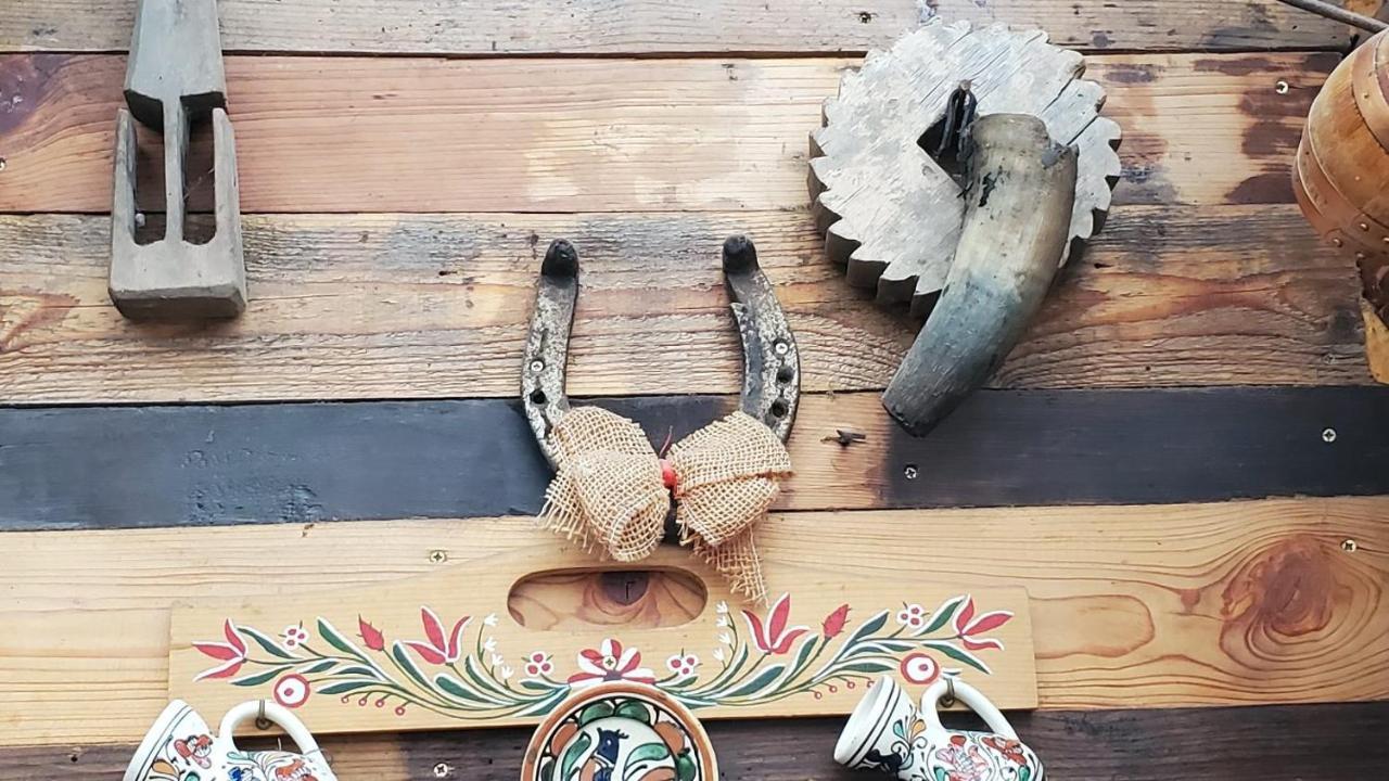 Casa Rustic Fehér&Fekete Vendégházak Sovata Exterior foto